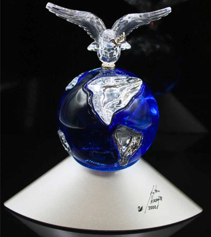 Swarovski Figurine: 238985 Crystal Planet | Millennium Edition | SCS