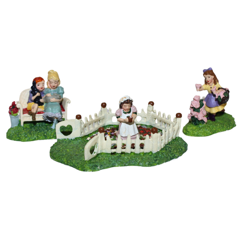 Department 56: 53307 Relaxing in a Garden