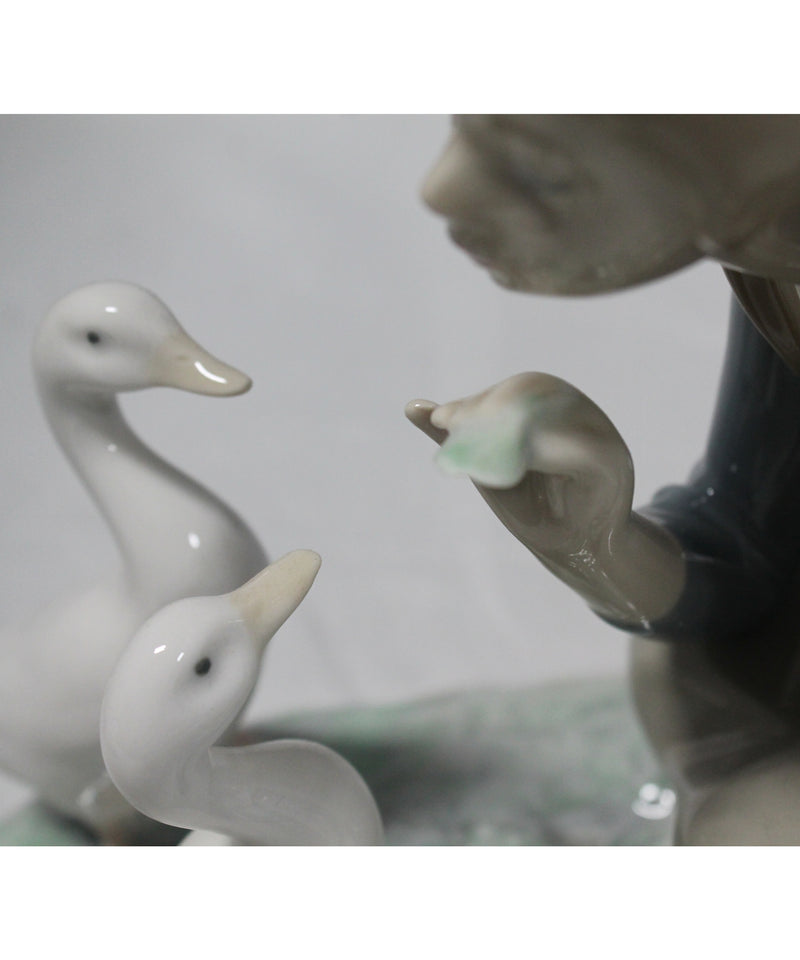 Lladró Figurine: 4849 Feeding the Ducks| Glazed Finish | Please Read