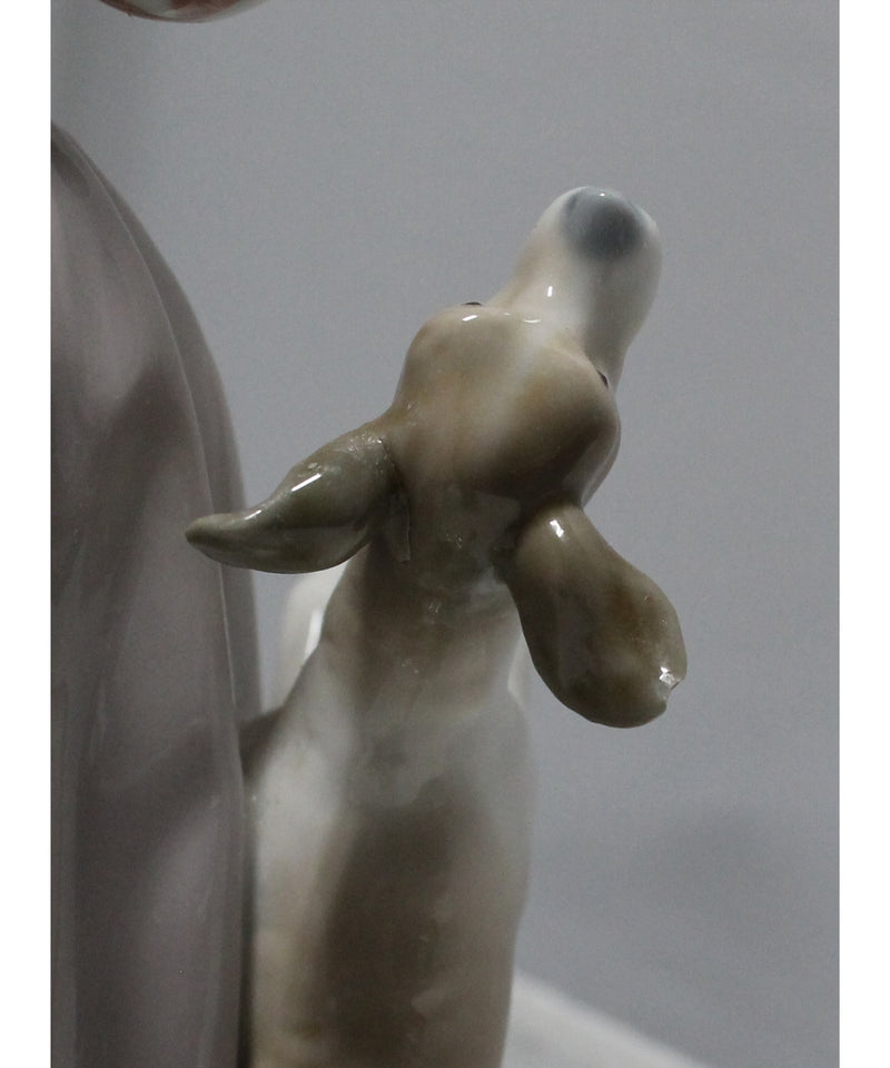 Lladró Figurine:  5078 Teasing the Dog | Glazed | Please Read