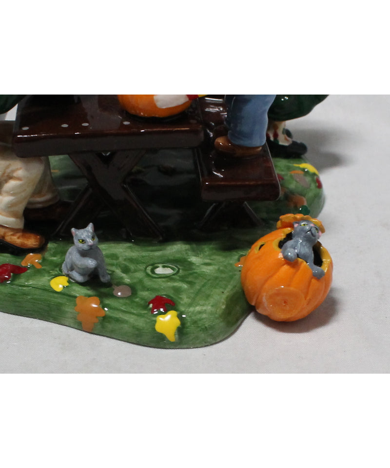 Department 56 | Preparing for Halloween | Please Read | As Is