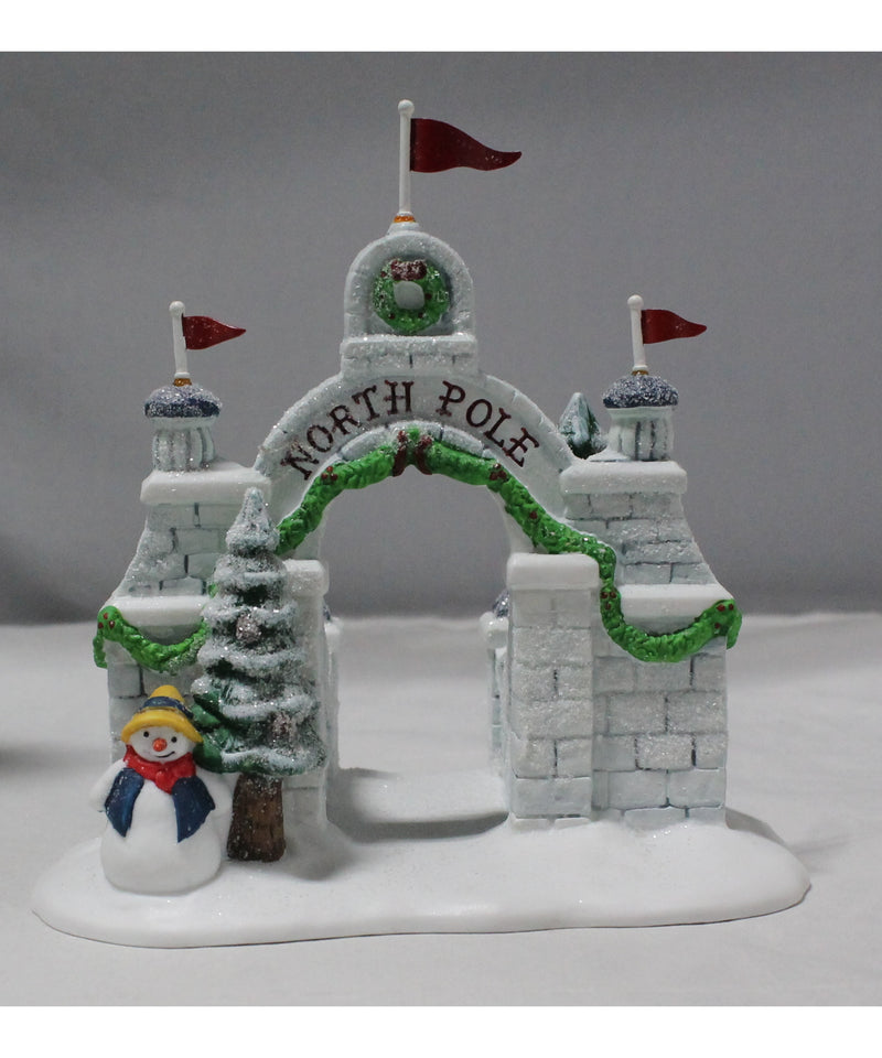 Department 56 | North Pole Gate | Please Read | As Is