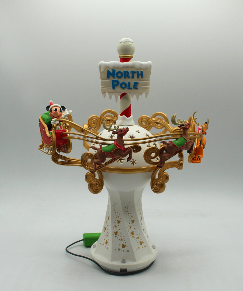 Hallmark: QFM6272 | Oh, What Fun!| Mickey Mouse Tree Topper