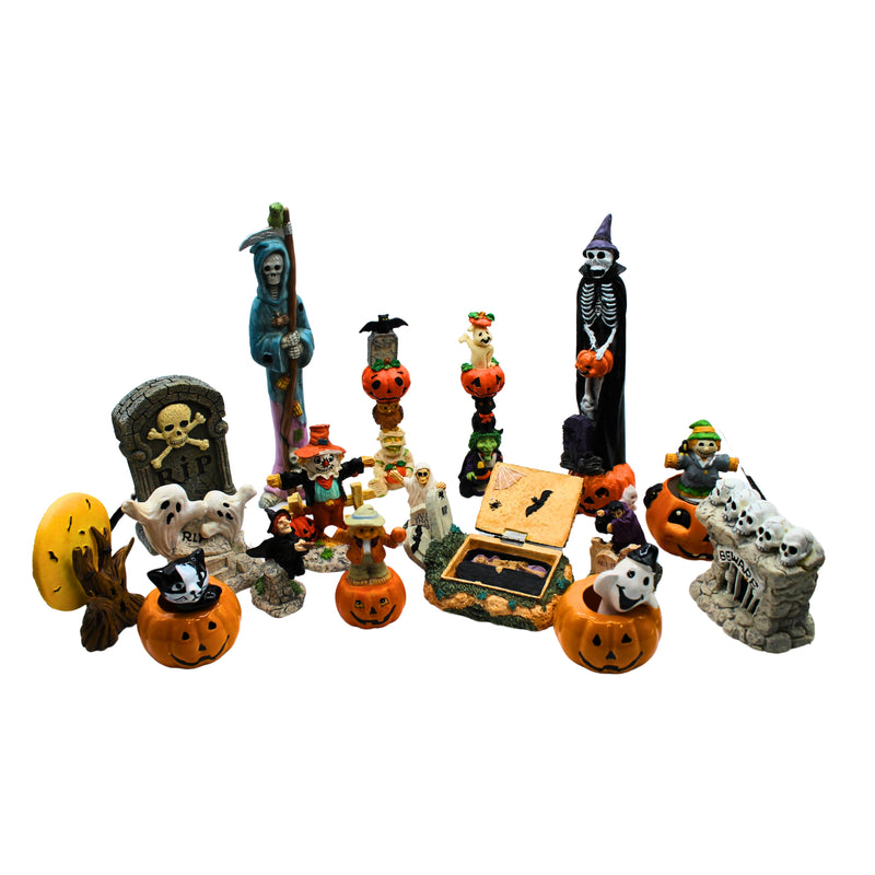 Lot of 17: Halloween figurines | No Box