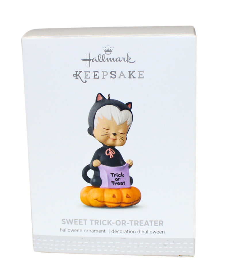 Hallmark Ornament: 2016 Sweet Trick-Or-Treater | QF05241