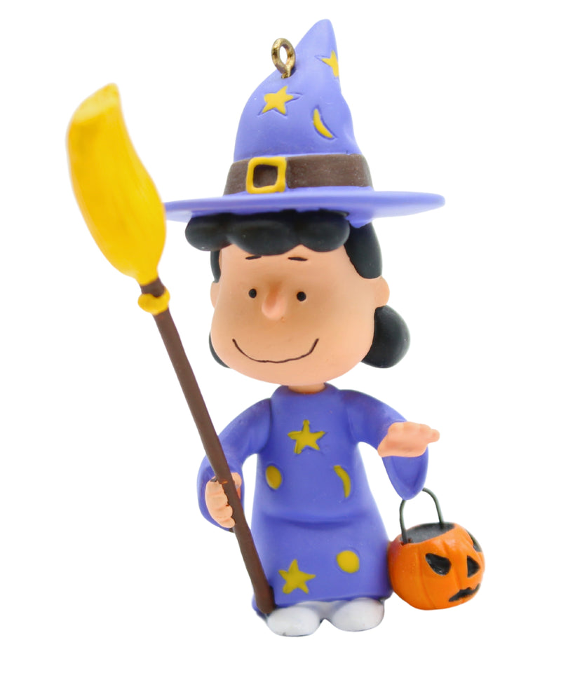 Hallmark Ornament: 2009 Bewitching Lucy | QFO4012