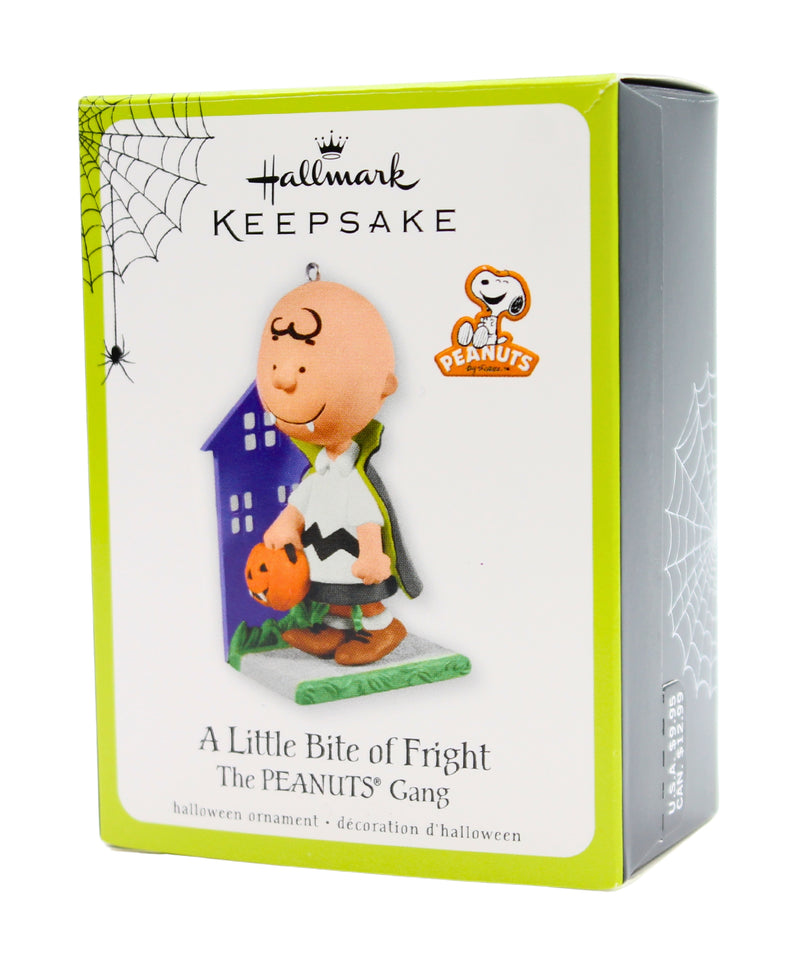 Hallmark Ornament: 2011 A Little Bite of Fright | QFO5227