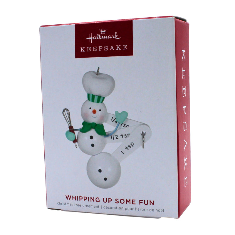 Hallmark Ornament: 2022 Whipping Up Some Fun | QGO3716