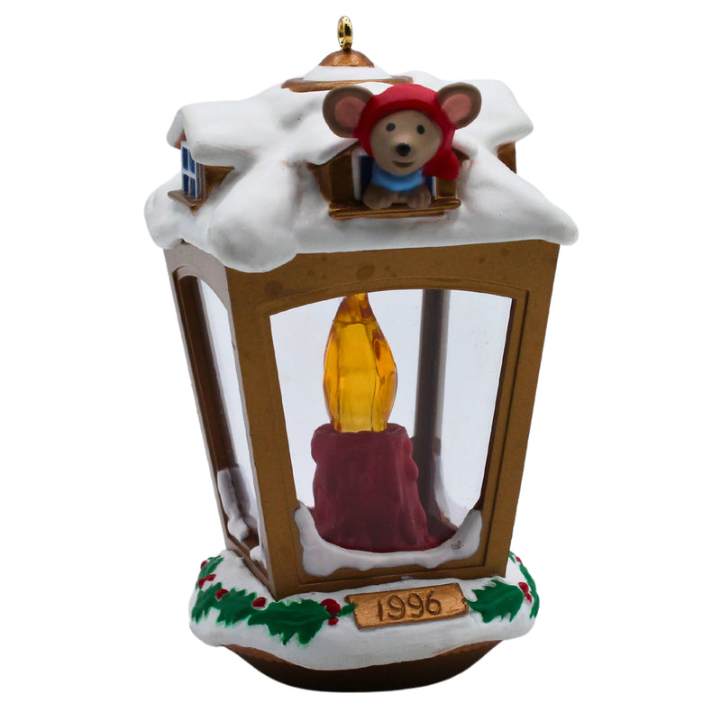 Hallmark Ornament: 1996 Chris Mouse Inn | QLX7371