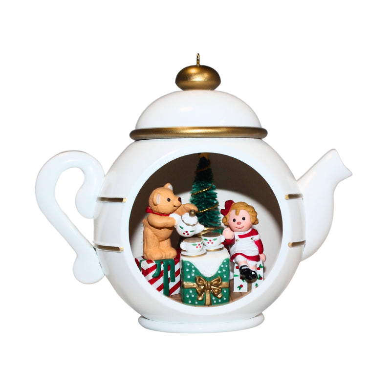 Hallmark Ornament: 1997 Teapot Party | QLX7482