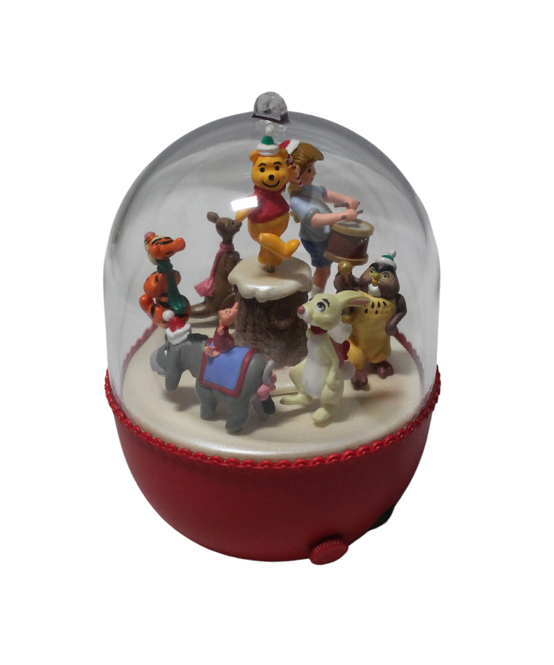 Hallmark Ornament: 1994 Winnie the Pooh Parade | QLX7493