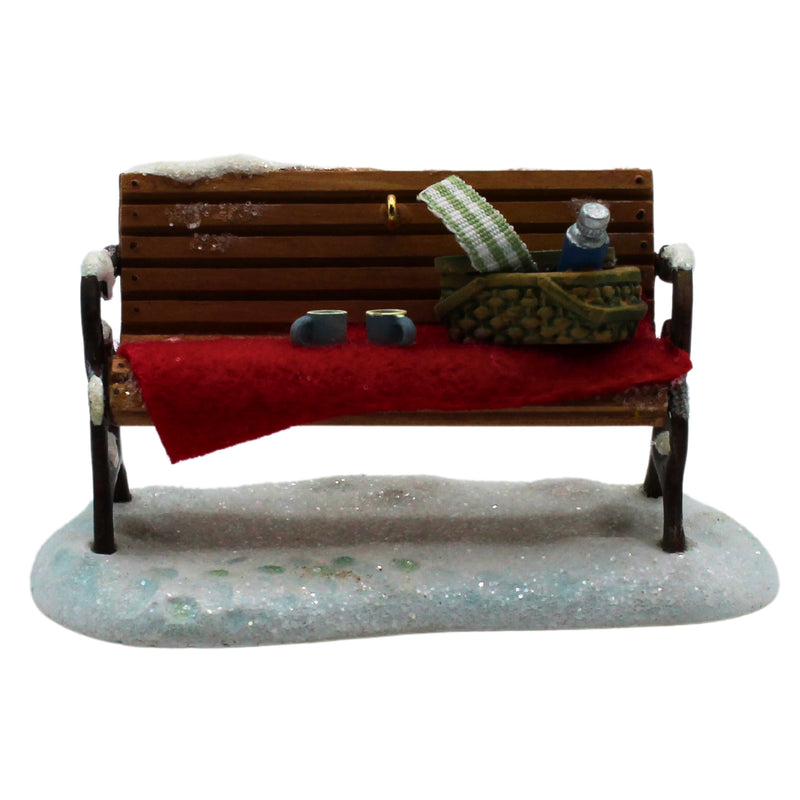 Hallmark Ornament: 2007 Cozy Bench | QP1227