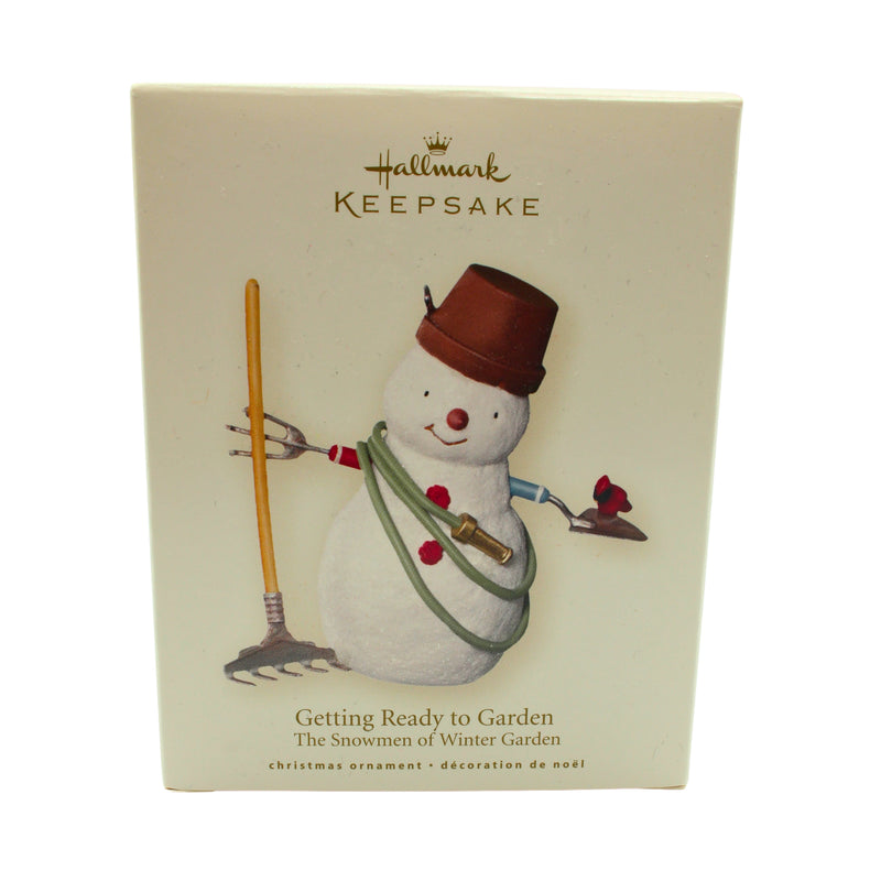 Hallmark Ornament: 2007 Getting Ready to Garden | QP1629