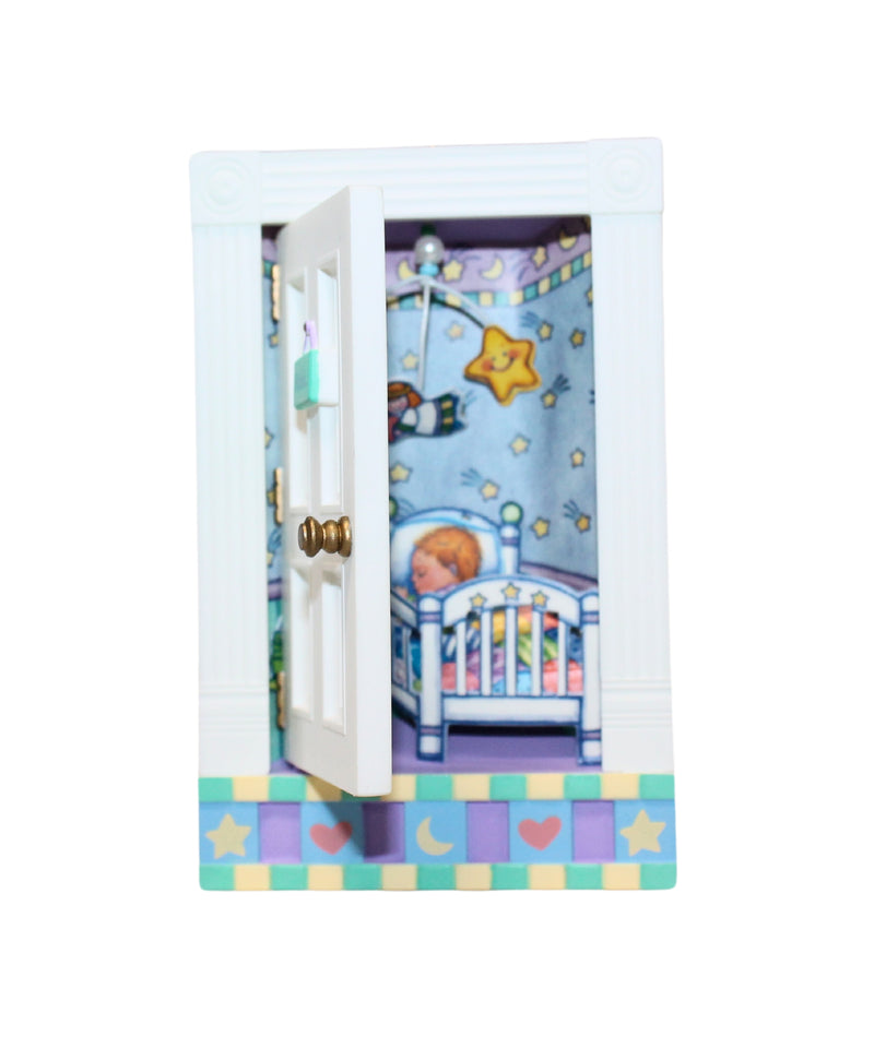 Hallmark Ornament: 2002 Tucked In Tenderly | QX2886