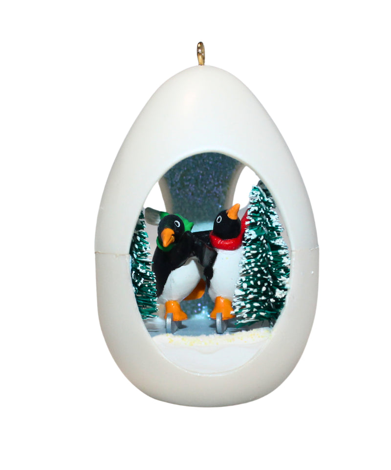 Hallmark Ornament: 1990 Winter Surprise | QX4443