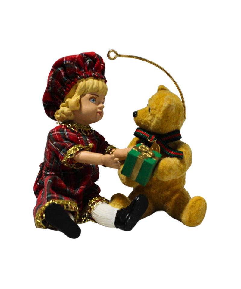 Hallmark Ornament: 1994 Lucinda and Teddy | QX4813