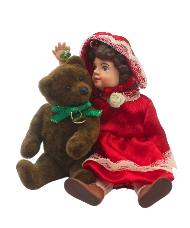 Hallmark Ornament: 1993 Julianne and Teddy | QX5295