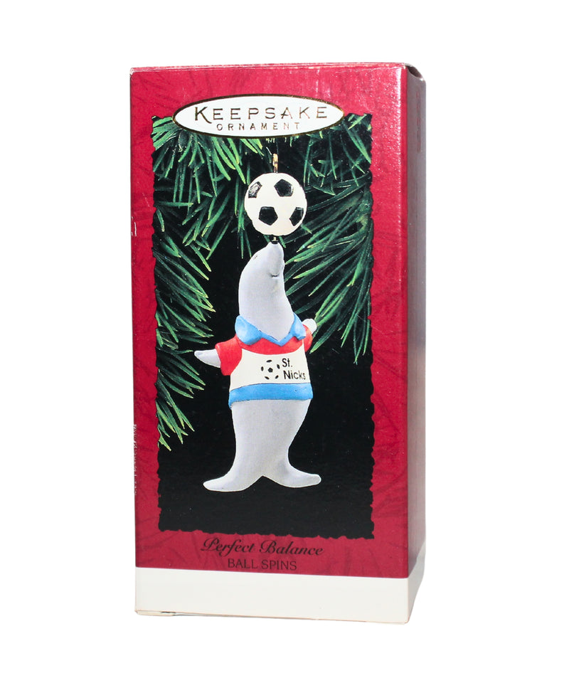 Hallmark Ornament: 1995 Perfect Balance | QX5927