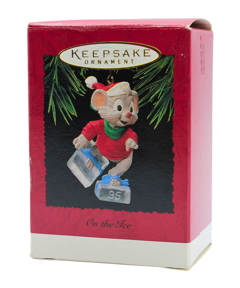 Hallmark Ornament: 1995 On the Ice | QX6047