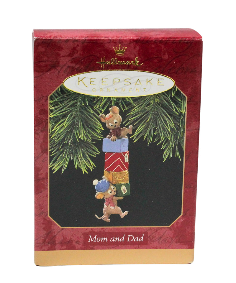 Hallmark Ornament: 1997 Mom and Dad | QX6522