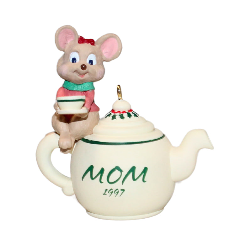 Hallmark Ornament: 1997 Mom | QX6525