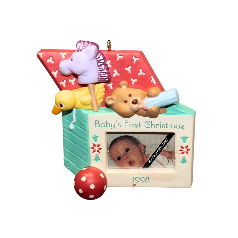 Hallmark Ornament: 1998 Baby's First Christmas | QX6596