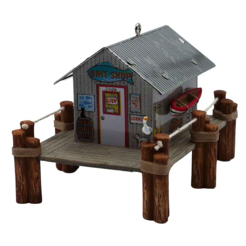 Hallmark Ornament: 2000 Bait Shop With Boat | QX6631