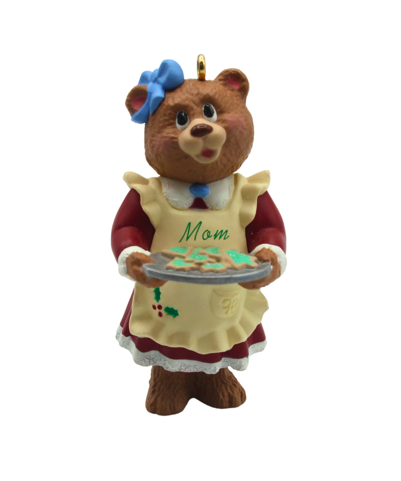 Hallmark Ornament: 1998 Mom | QX6656