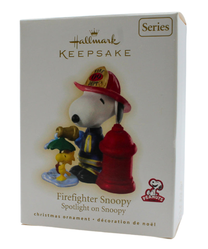 Hallmark Ornament: 2009 Firefighter Snoopy | QX8102 | Peanuts