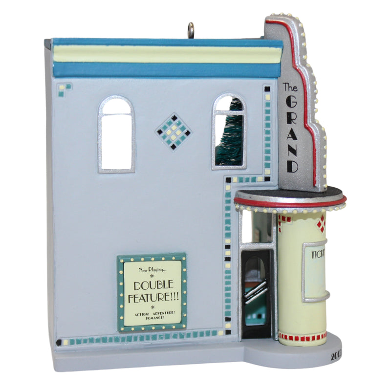 Hallmark Ornament: 2003 The Grand Theater | QX8149