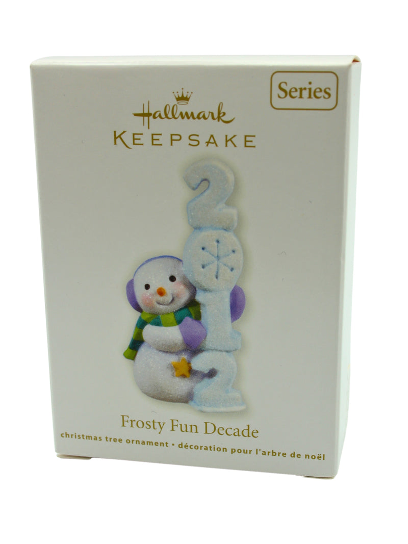 Hallmark Ornament: 2012 Frosty Fun Decade | QX8284