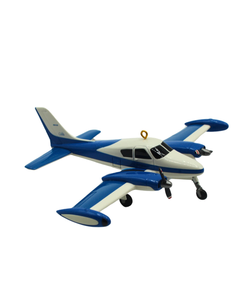 Hallmark Ornament: 2009 Cessna 310 | QX8302 | Airplane