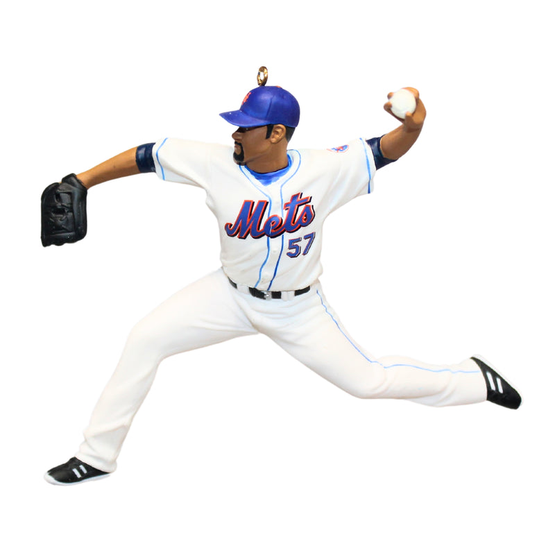 Hallmark Ornament: 2009 Johan Santana | QX8352 | MLB