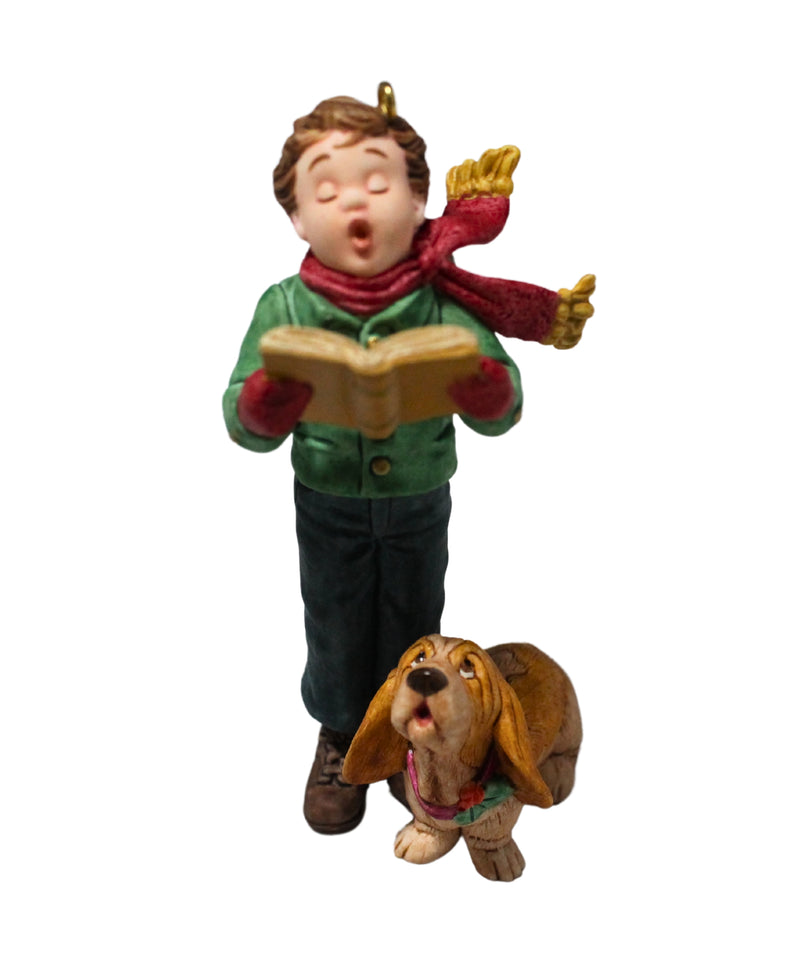 Hallmark Ornament: 2000 Caroler's Best Friend | QX8354