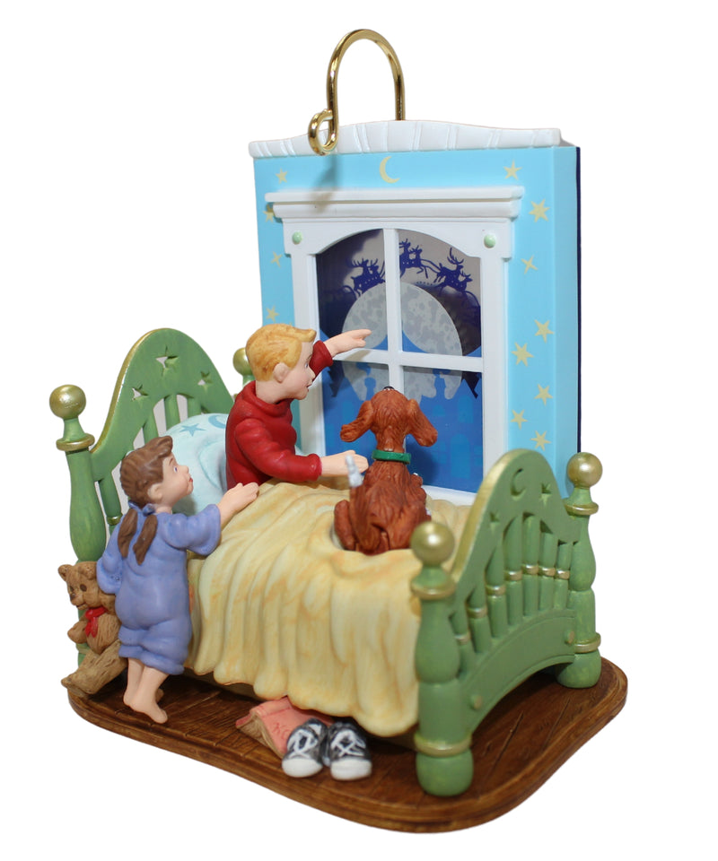 Hallmark Ornament: 2002 A Time to Believe  | QX8506