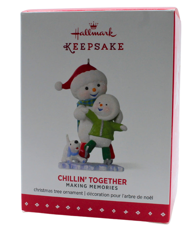 Hallmark Ornament: 2015 Chillin' Together  | QX9079