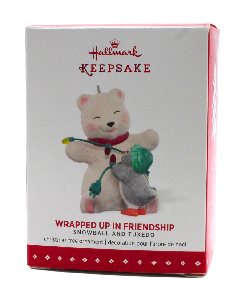 Hallmark Ornament: 2015 Wrapped Up in Friendship | QX9157