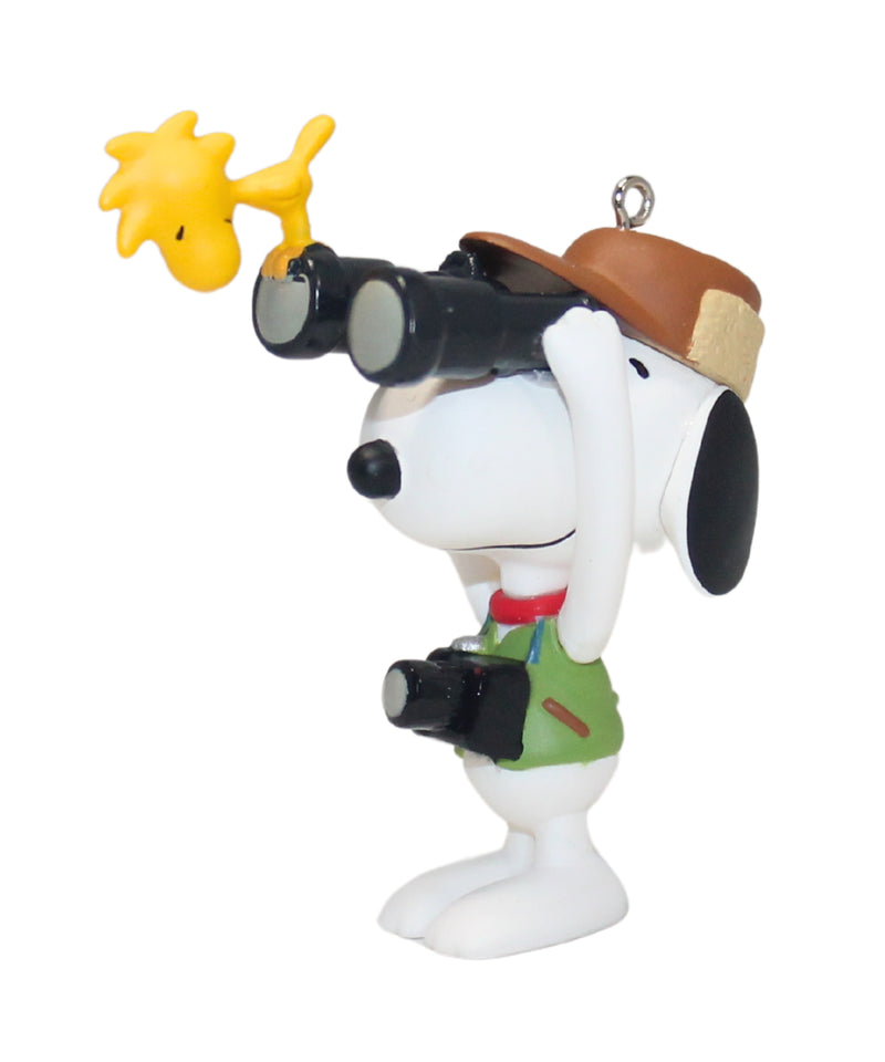 Hallmark Ornament: 2013 Bird-Watcher Snoopy | QX9175 | Peanuts