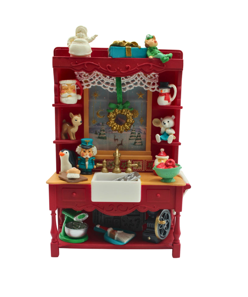 Hallmark Ornament: 2015 Mrs. Claus's Kitchen Sink | QXC5139