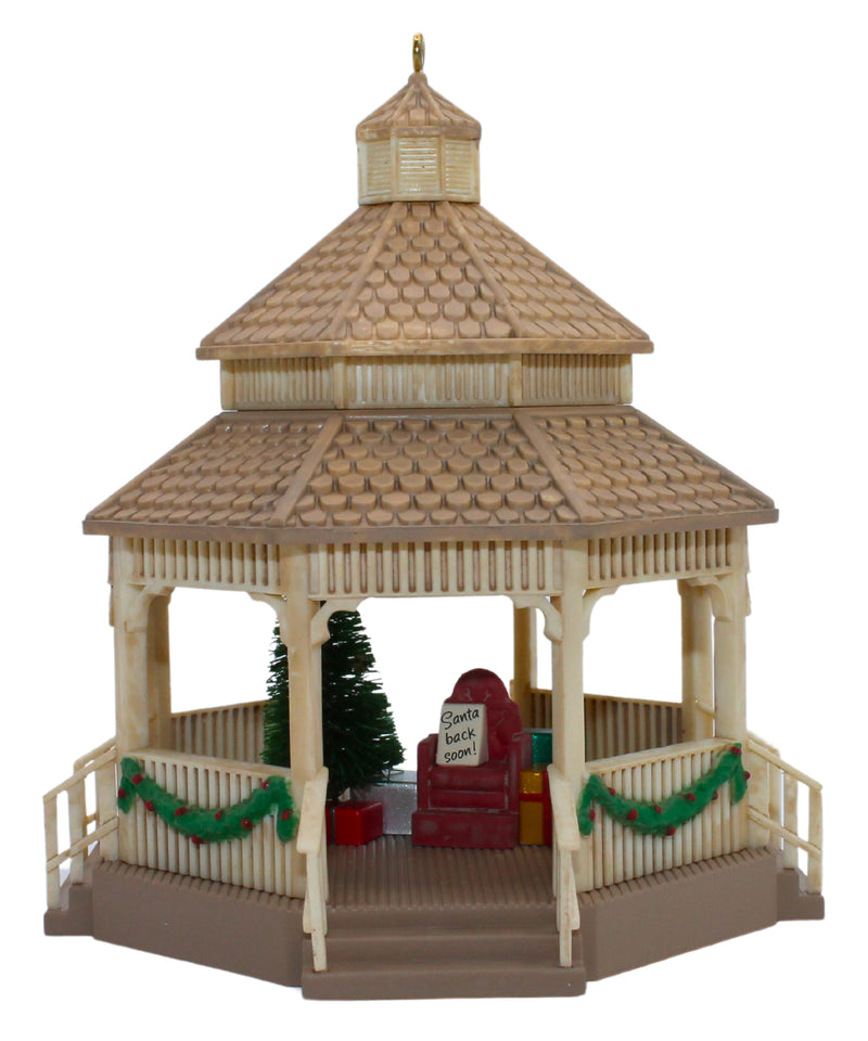 Hallmark Ornament: 2013 Gazebo | QXE3765