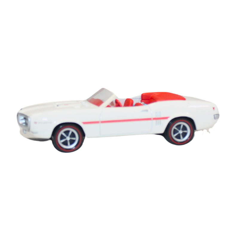 Hallmark Ornament: 2008 Pontiac Firebird 1968 | QXE9061