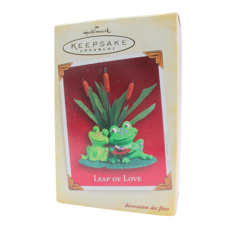 Hallmark Ornament: 2005 Leap of Love | QXG4395