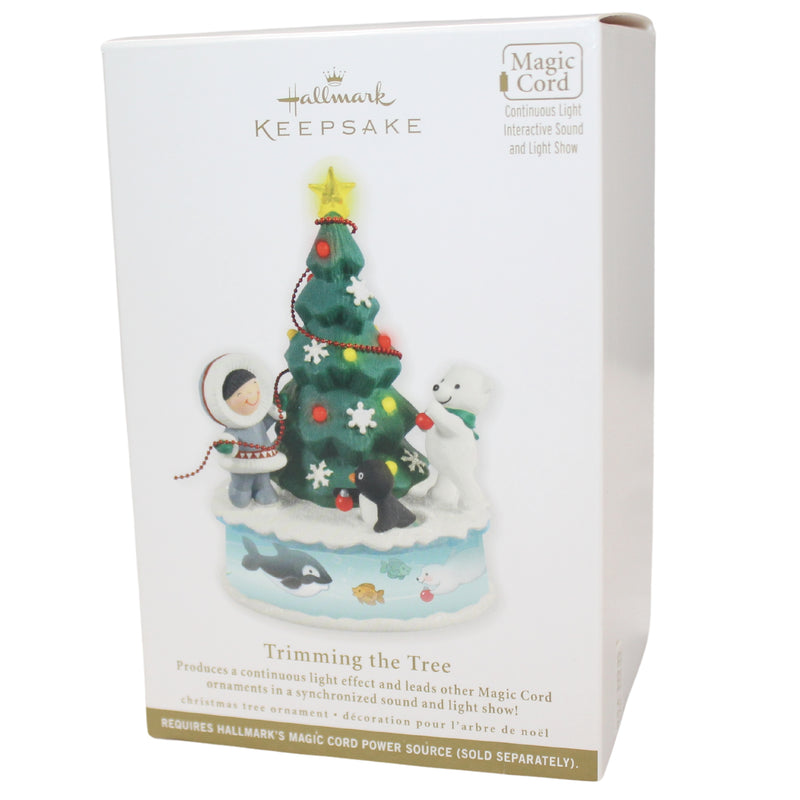 Hallmark Ornament: 2012 Trimming The Tree | QXG4561