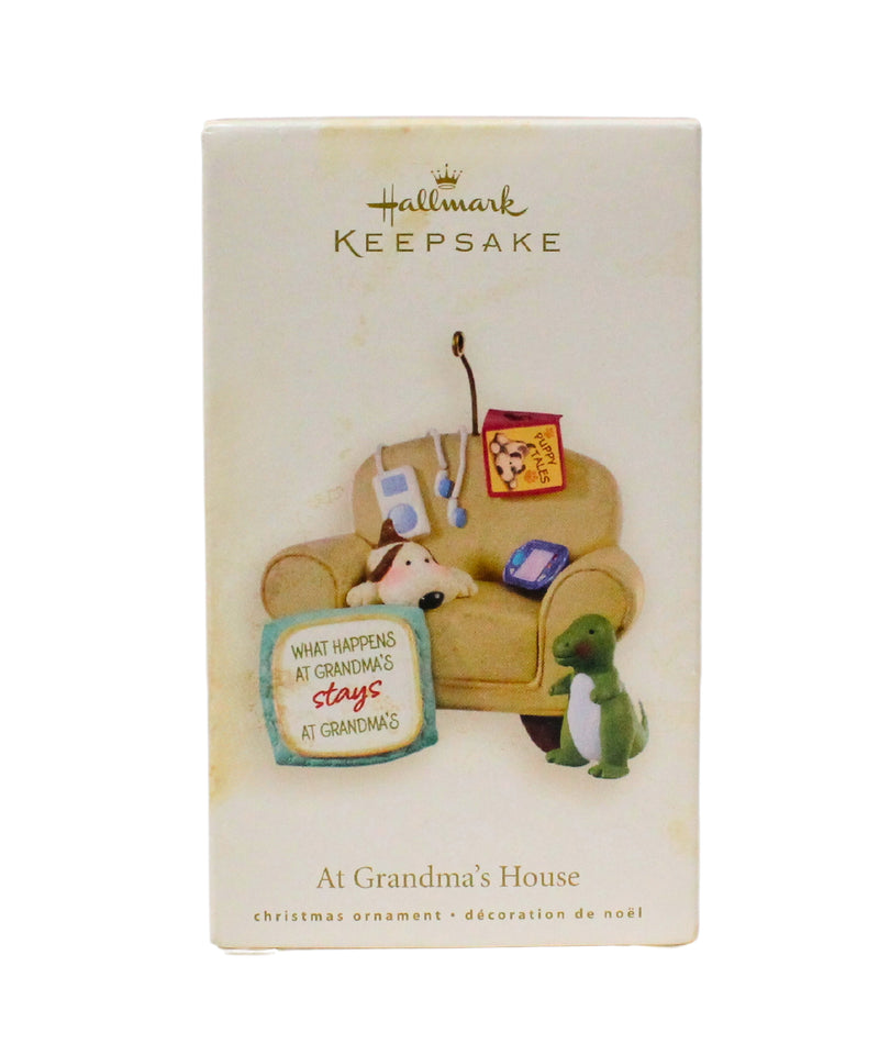 Hallmark Ornament: 2008 At Grandma's House  | QXG6371