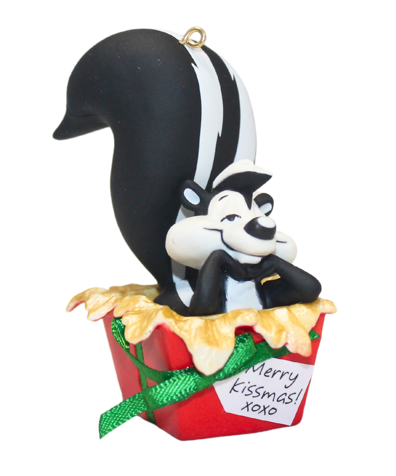 Hallmark Ornament: 2013 Zee Perfect Gift | QXI2025 | Looney Tunes