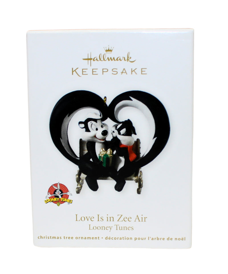 Hallmark Ornament: 2011 Love is in Zee Air | QXI2053 | Looney Tunes