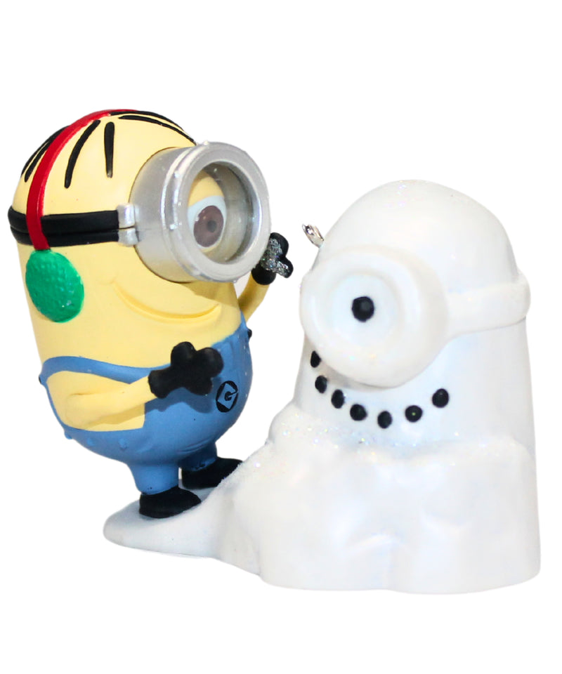 Hallmark Ornament: 2010 Despicable Snowminion | QXI2386