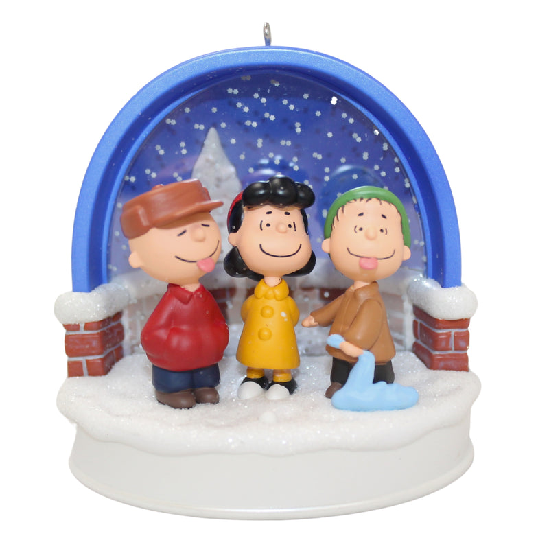 Hallmark Ornament: 2011 Ho! Ho! Ho! Tasty Snow! | QXI2927 | Peanuts