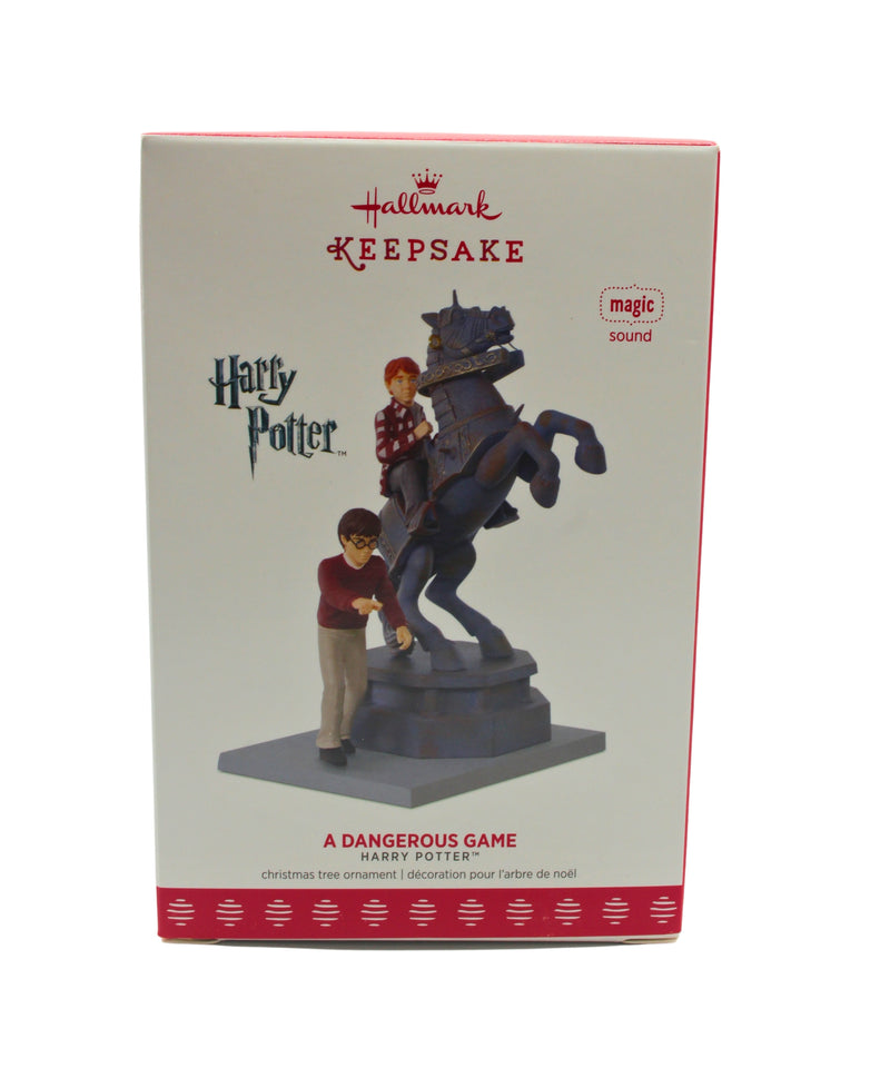 Hallmark Ornament: 2017 A Dangerous Game | QXI2962 | Harry Potter