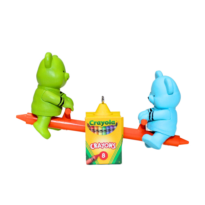 Hallmark Ornament: 2016 Beary Colorful Friends | QXI3364